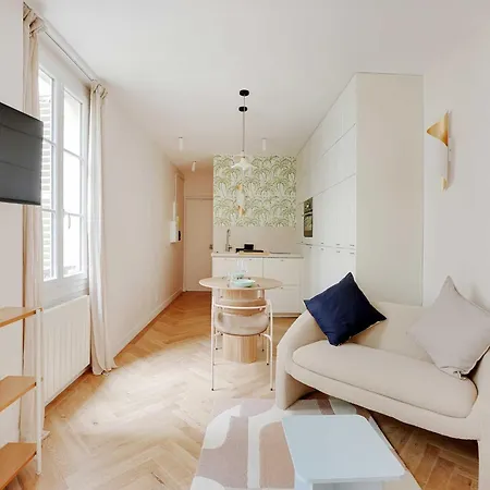 Magnificent -2p- Near The Eiffel Tower Parigi